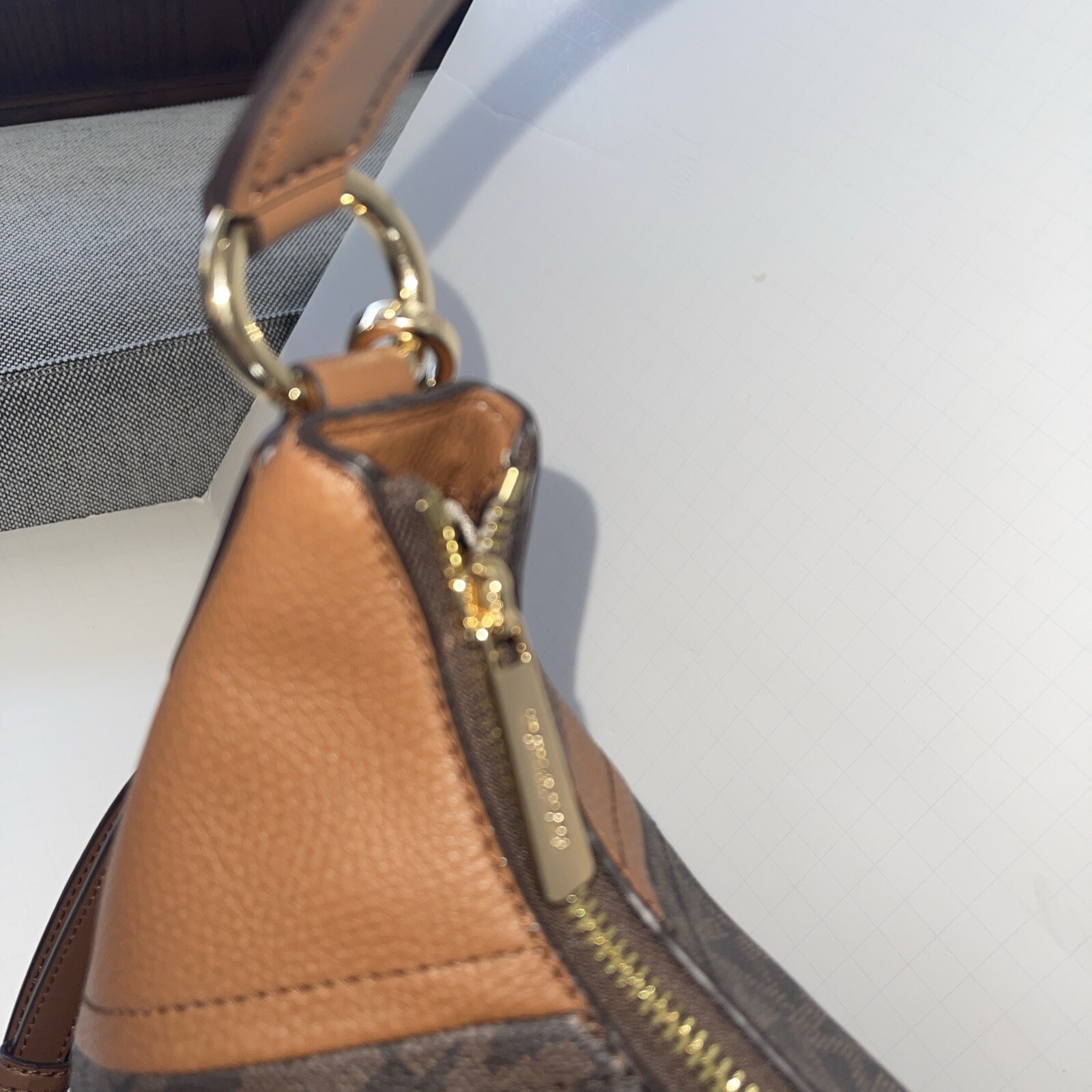 Michael Kors Large Monogrammed Aria Shoulder Bag Brown/acorn  