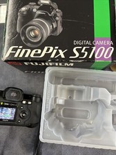 Fujifilm FinePix S Series S5100 4.0MP Digital Camera - Black  Box And Tray