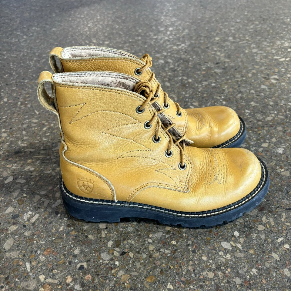 Bota de trabajo de cuero en cascada Ariat #14797 Western Ranch Kiltie para mujer talla 7,5B Foto 3 de 4