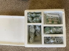 Hawthorne Village Kinkade #91229 Set of 30 Trees & Fences Accessory NIB Fr Ship