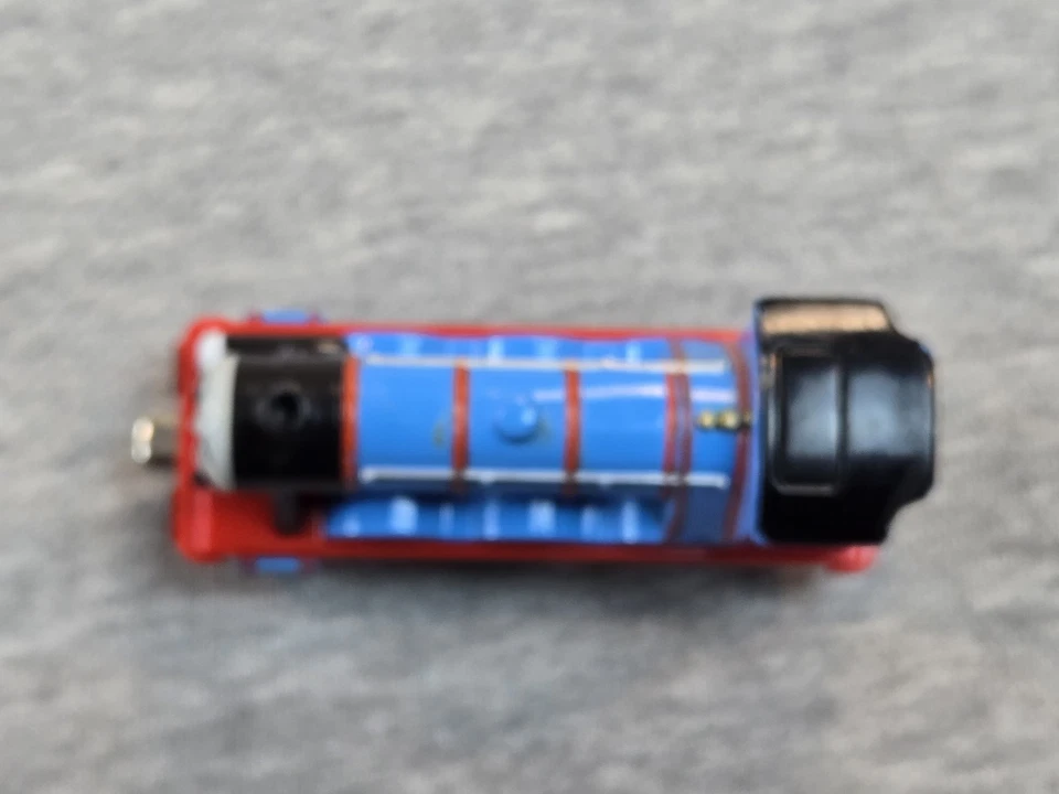 Thomas & Friends Gordon Train 2009 Mattel Trackmaster motorizado azul juguete Foto 3 de 4