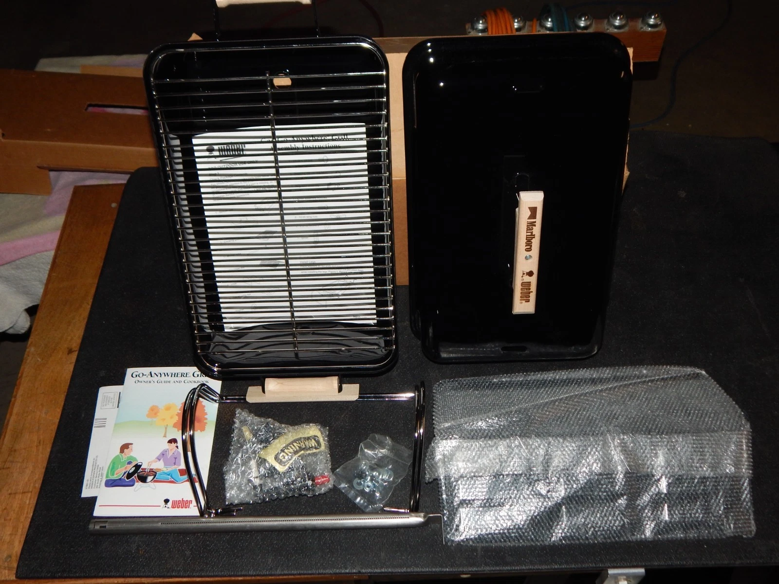 Marlboro Weber Go-Anywhere Gas Grill Tabletop BBQ Black 90's Made in USA