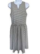 Everly Fit And Flare Striped Skater Dress Medium White & Black RN# 145848