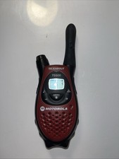 Motorola Talkabout T5530 Red/Black 22-Channel 8-Mile Two Way Radio Walkie Talkie