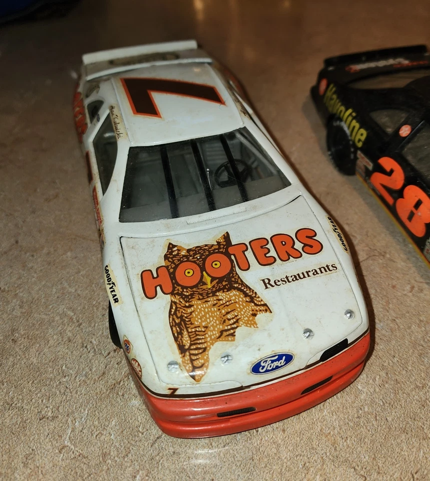 Lot Of 5 Collectible Nascar Diecast Cars - Image 4 of 4