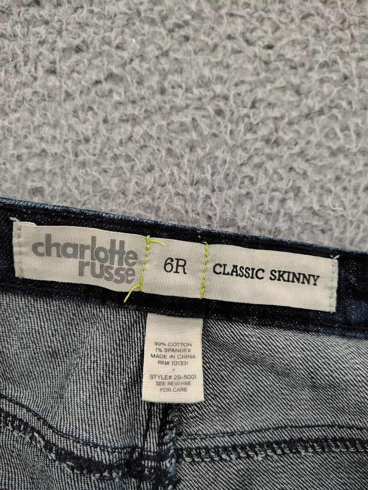 Pantalones de mezclilla Charlotte Russe para mujer 6R azules clásicos ajustados elásticos tiro medio Foto 3 de 4