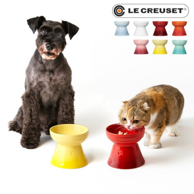 Le Creuset Flint Stoneware Medium Pet Bowl 61401024440099 | Harts Of Stur
