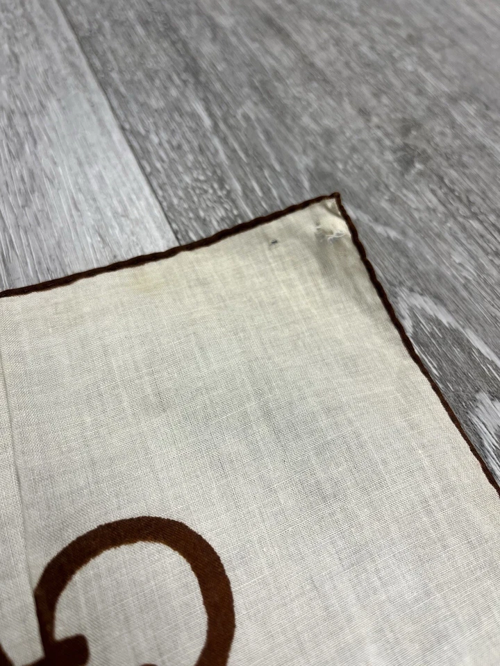 Bufanda enrollada a mano de lino cuadrada Givenchy vintage años 60 Foto 4 de 4