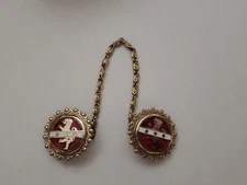 vintage lion sweater scarf clips on chain goldtone