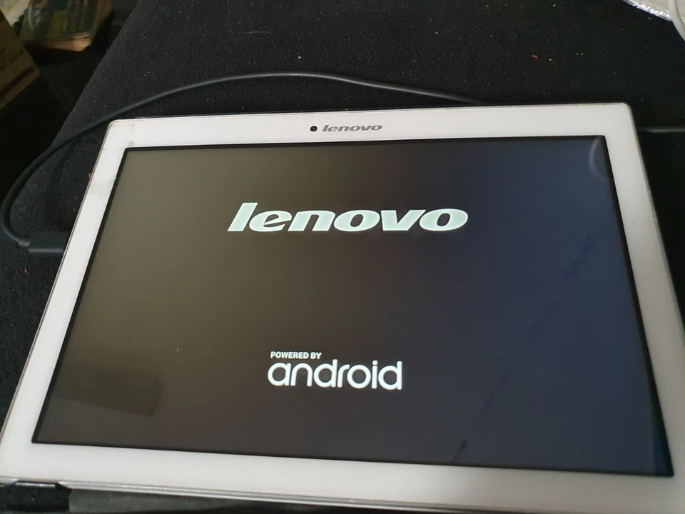 Lenovo Tab 2 A10-70f Tablet weiß WiFi 16gb Android 4.4 mit Schutzhülle Schwarz - Bild 2 von 4