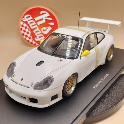 AUTOart ポルシェGT3R 1:18 ホワイトミニカー AUTOart 1/18 Porsche 911 GT3R Upgraded version White 77822