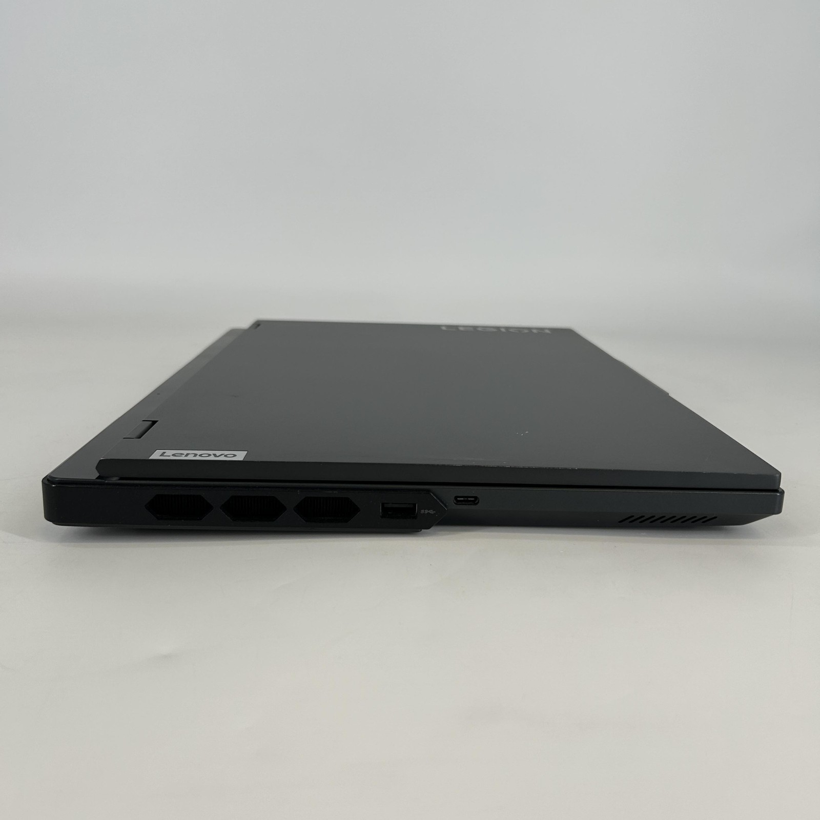 Lenovo Legion Pro 7i 16 2.2 GHz i9-13900HX 8GB RAM 1TB SSD NVIDIA RTX 4070 Good