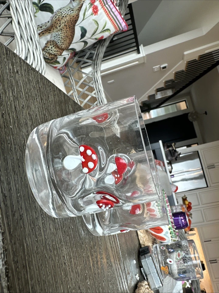 Vasos pequeños de jugo Anthropologie Mushroom icónicos excelentes 3H Foto 4 de 4