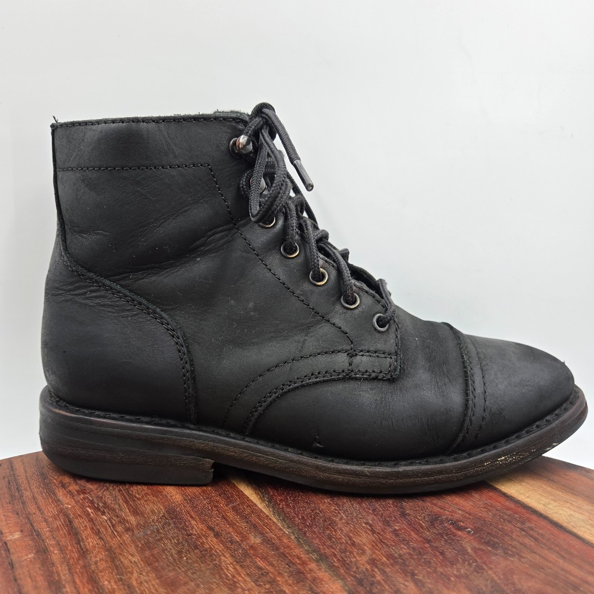 Thursday Captain Boots Black Thursday Boots Captain Review: An Instant Classic main image 2