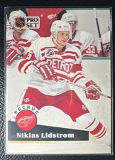 1991-92 Pro Set - Nicklas Lidstrom #531 French Name Misspelled as Niklas (RC)