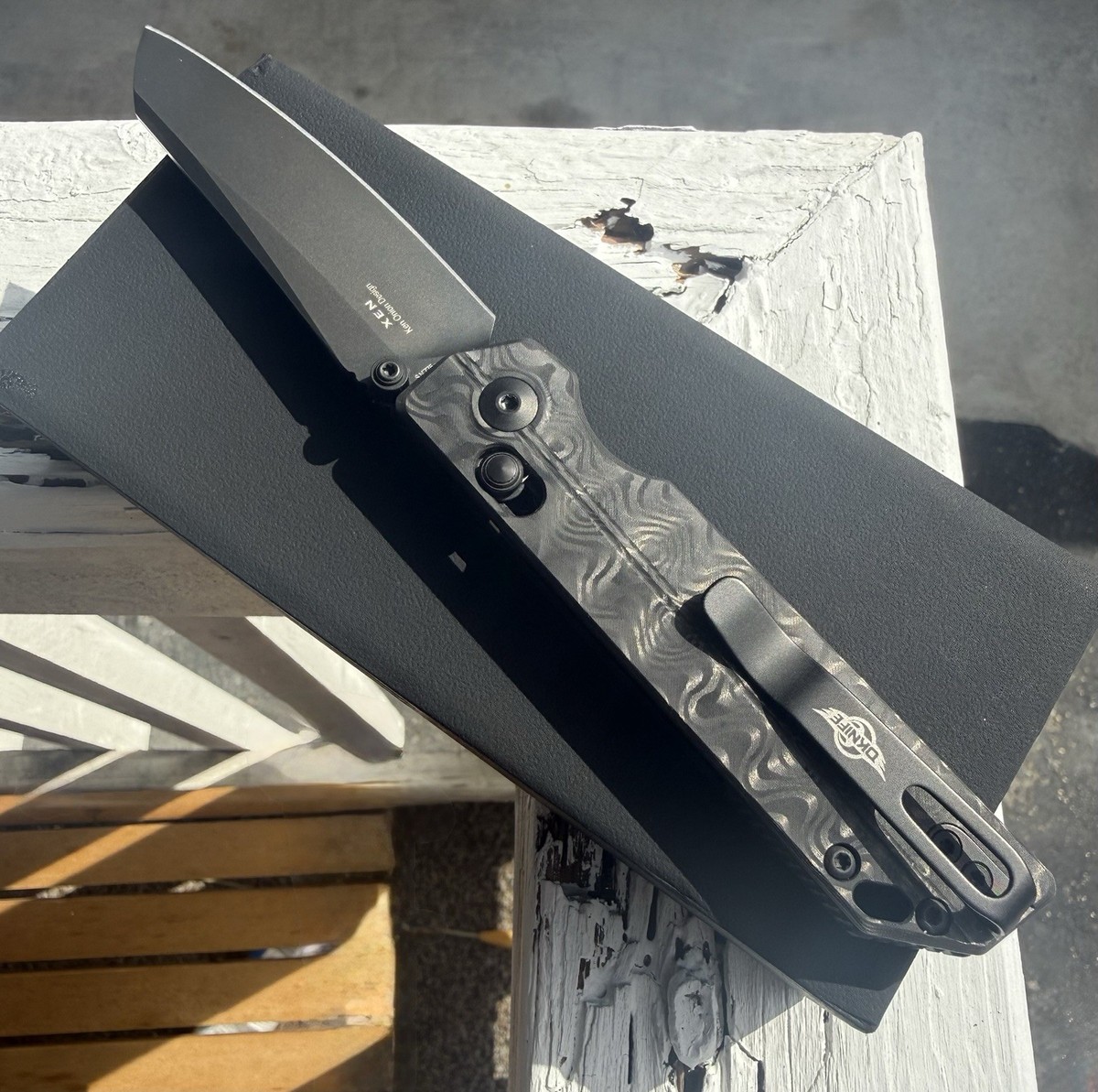 Oknife Xen Damascus Carbon Fiber CPM-S45VN Steel DLC Coating