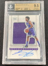 De'Aaron Fox 2017-18 Panini Crown Royale 012/199 RPA Auto Patch GU RC BGS 9.5