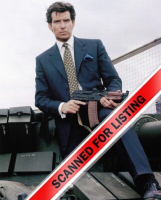 PIERCE BROSNAN as JAMES BOND in GOLDENEYE 8X10 PHOTO #1539 | eBay