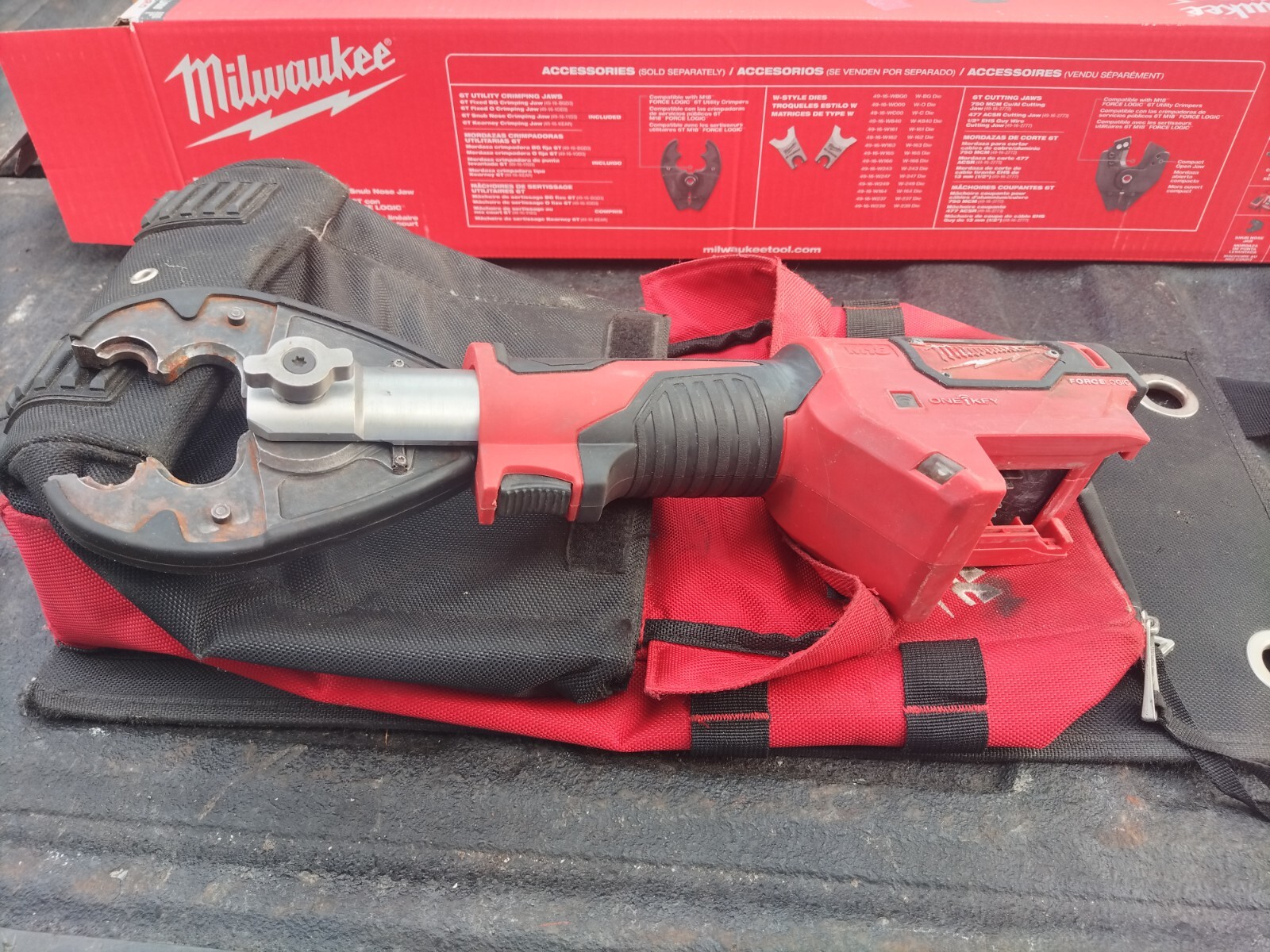 Milwaukee 267820 M18 Force Logic 6T Utility Crimper (Tool Only
