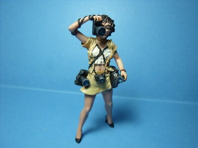 FIGURINE 1/18 GIRL JULIETTE VROOM FOR MINICHAMPS SCHUCO AUTOART SPARK