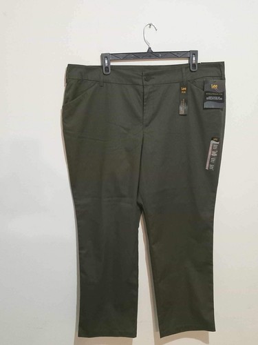 NEW Lee Plus Women's Relaxed Fit Mid Rise Straight Leg Pant Size 24w wrinklefree
