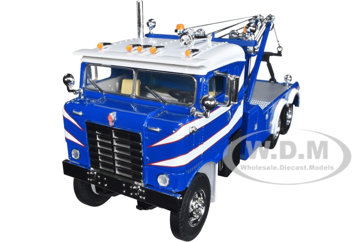 1953 KENWORTH BULLNOSE WRECKER TOW TRUCK BLUE 1/34 DIECAST FIRST