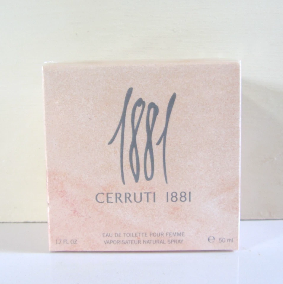 Cerruti 1881 Femme Eau de Toilette Spray 1,7 oz/50 ml - Imagem 2 de 4