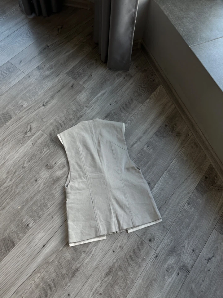 Helmut Lang gray linen vest with white Leather decorations Size: L - Image 3 of 4