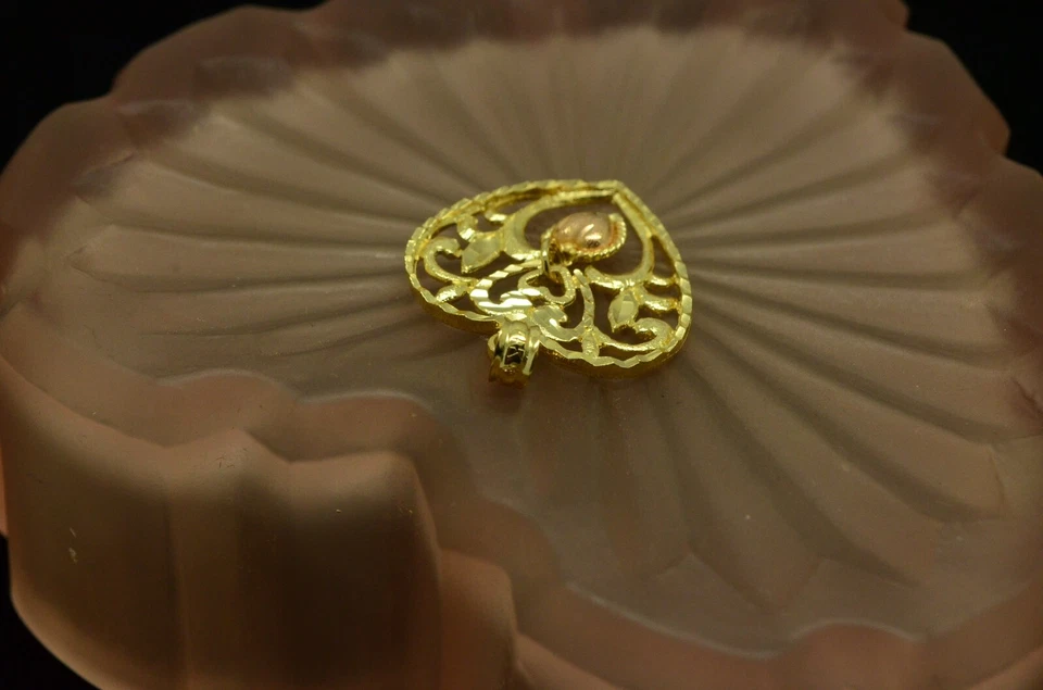 14K Yellow Gold filigree heart pendant charm w/ dangling rose gold heart - Image 4 of 4