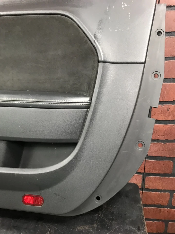 08-14 Dodge Challenger SRT pasajero puerta derecha panel interior puerta negro Foto 3 de 4