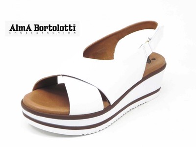 Calzaturificio Susimoda, produzione e vendita calzature comode.