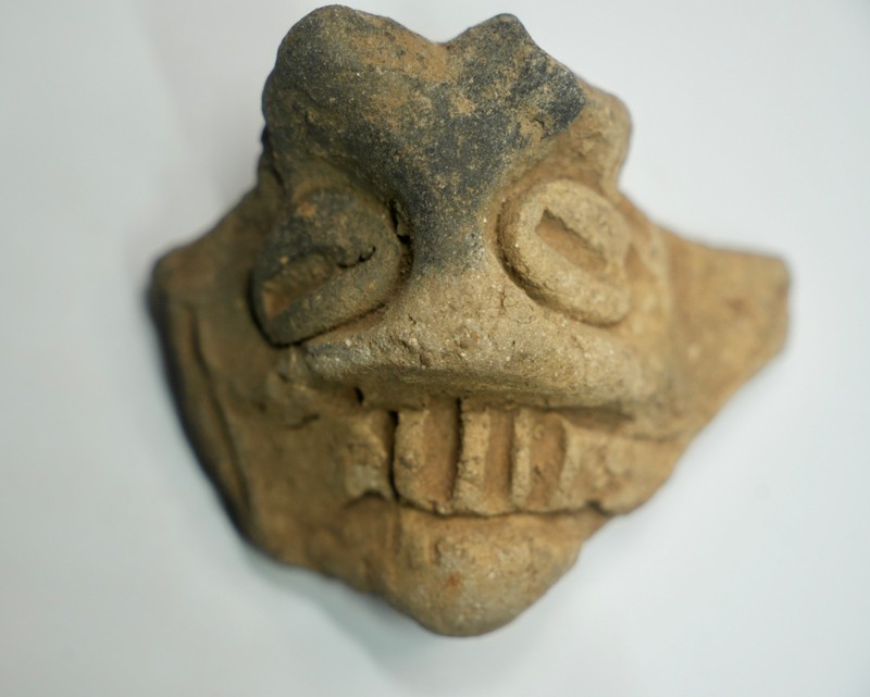 Ancient Taino Culture Clay Figural Head from Rim Shard: Hispaniola c. 700 AD