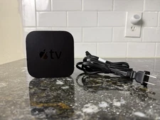 Apple TV (4th Generation) HD Media Streamer -- A1625 -- Fully Functional!