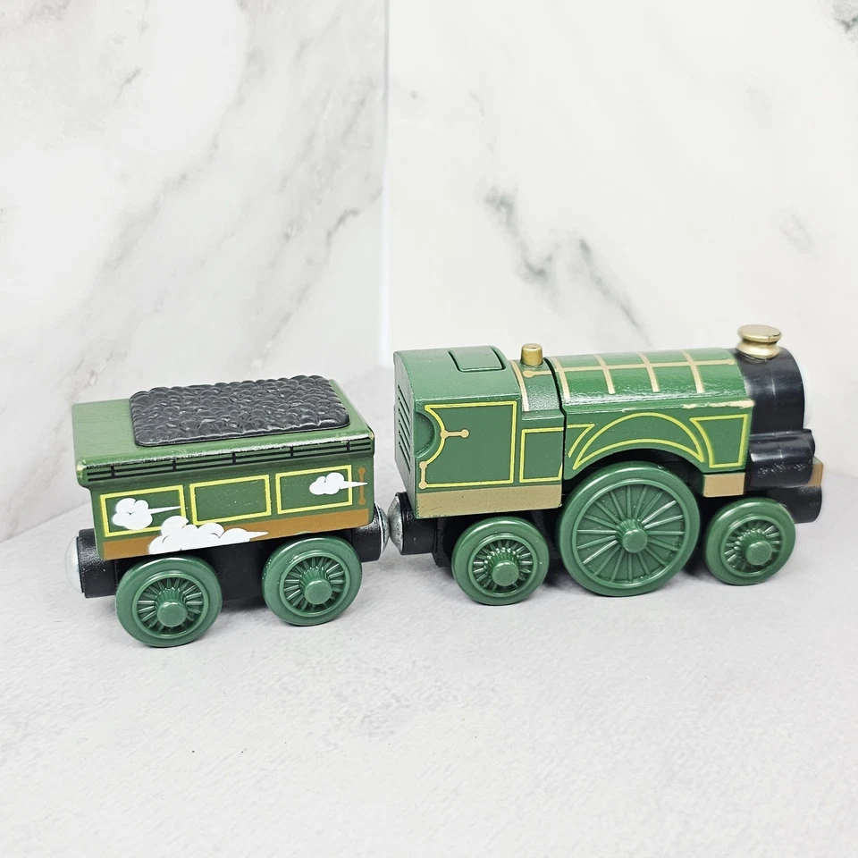 Thomas Wooden Railway Emily Talking 2012 tren tanque motor usado funciona Foto 3 de 4