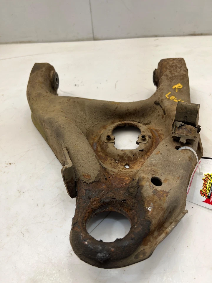1982 - 2003 S10 Sonoma Hombre 4x2 Front Lower Control Arm RH Passenger Side OEM - Image 3 of 4