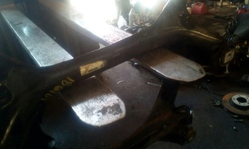 Crossmember/K-Frame Front Fits 04-17 TOUAREG 309843 - Imagem 4 de 4