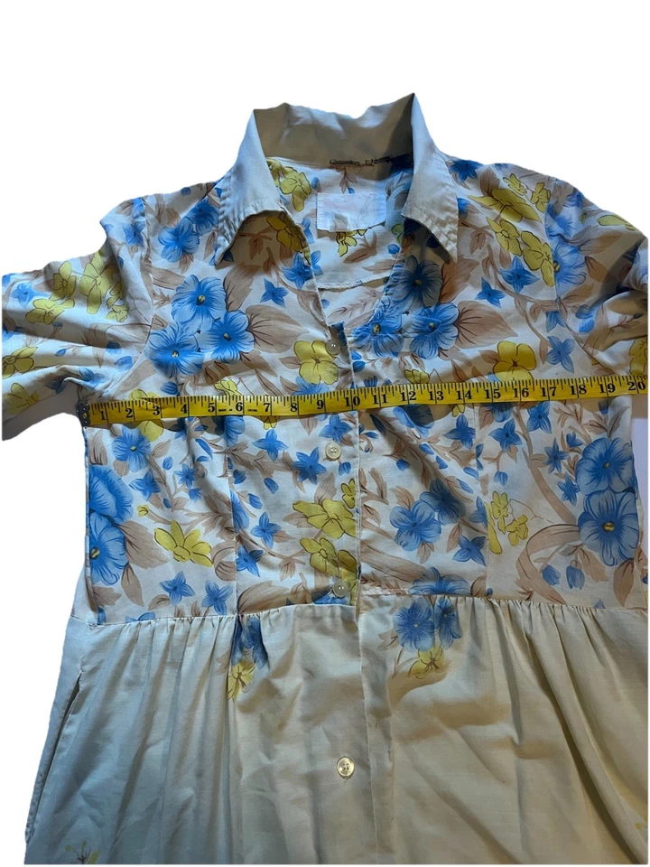 Vestido De Colección Sears XL Maxi Manga Larga Azul y Amarillo Floral, Abotonado, Bolsillo Foto 4 de 4