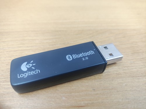 Logitech C-UV35 USB Bluetooth 2.0 Receiver (832243-0000) - Picture 3 of 6