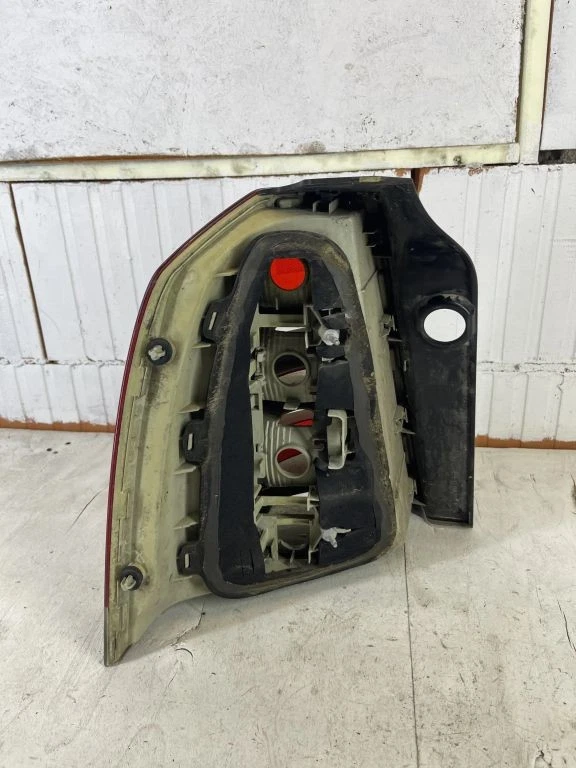 Piloto trasero derecho opel zafira b 2009 13260854 gin2904 - Imagen 4 de 4