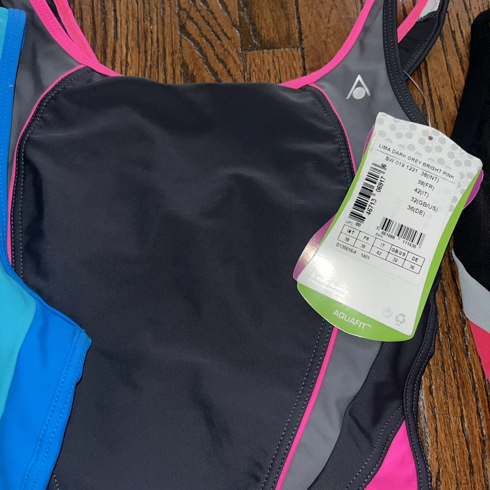 NUEVO CON ETIQUETAS 4 Aqua Sphere una pieza trajes de baño atléticos competición. Tallas US 28, 30, 32, 32 Foto 4 de 4
