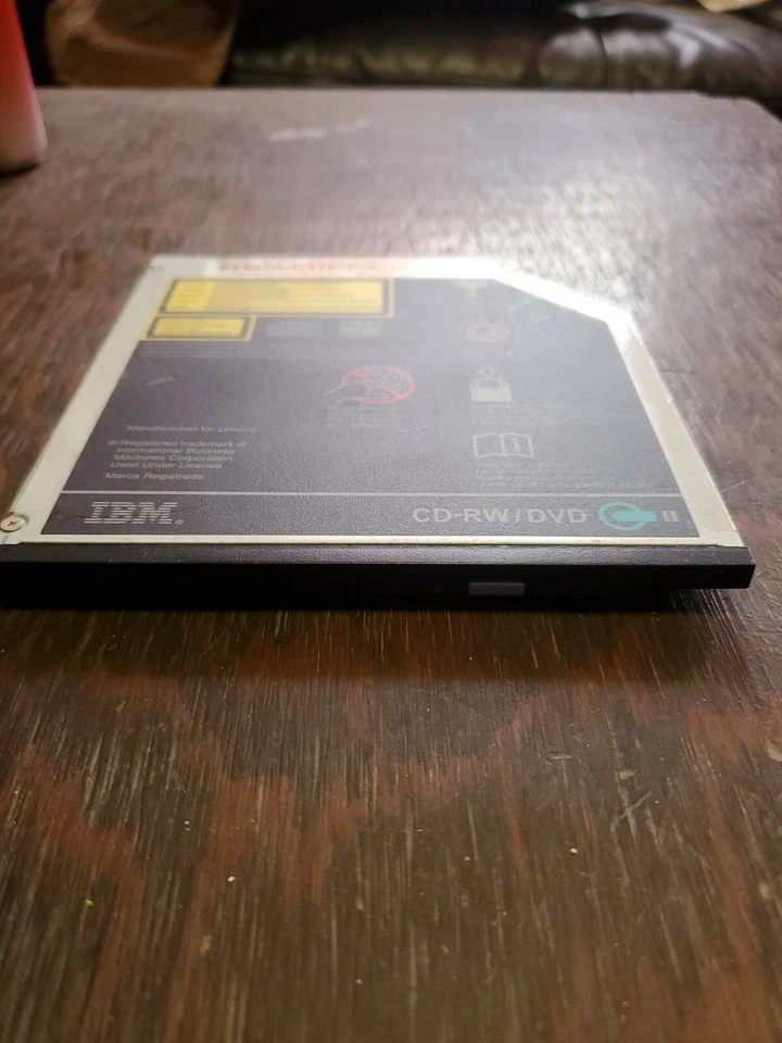 Hitachi CD-RW/DVD DRIVE MODEL GCC-4242N-R4 - Image 2 of 3