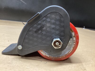 ALBION 4  x 2  RED WHEELS with LOCK-IN BRAKE #100G45PR7
