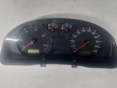 VW PASSAT B7 ALLTRACK 365 Kombiinstrument 3B0919881P 110008794 1.90 34033303