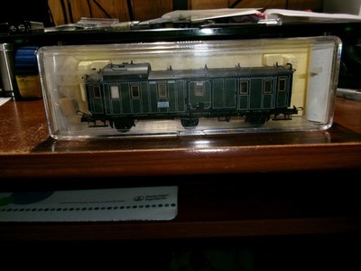 TRIX HO SCALE ITEM # 23737 BAGGAGE CAR-K.BAY.STS.B