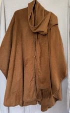 Alpaca Camargo Poncho Cape with Attached Scarf Made in Peru Brown Buttons