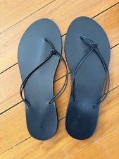 MARIA FARRO - Size 40 Lepto Black Leather Flip Flops - Worn once - RRP $189