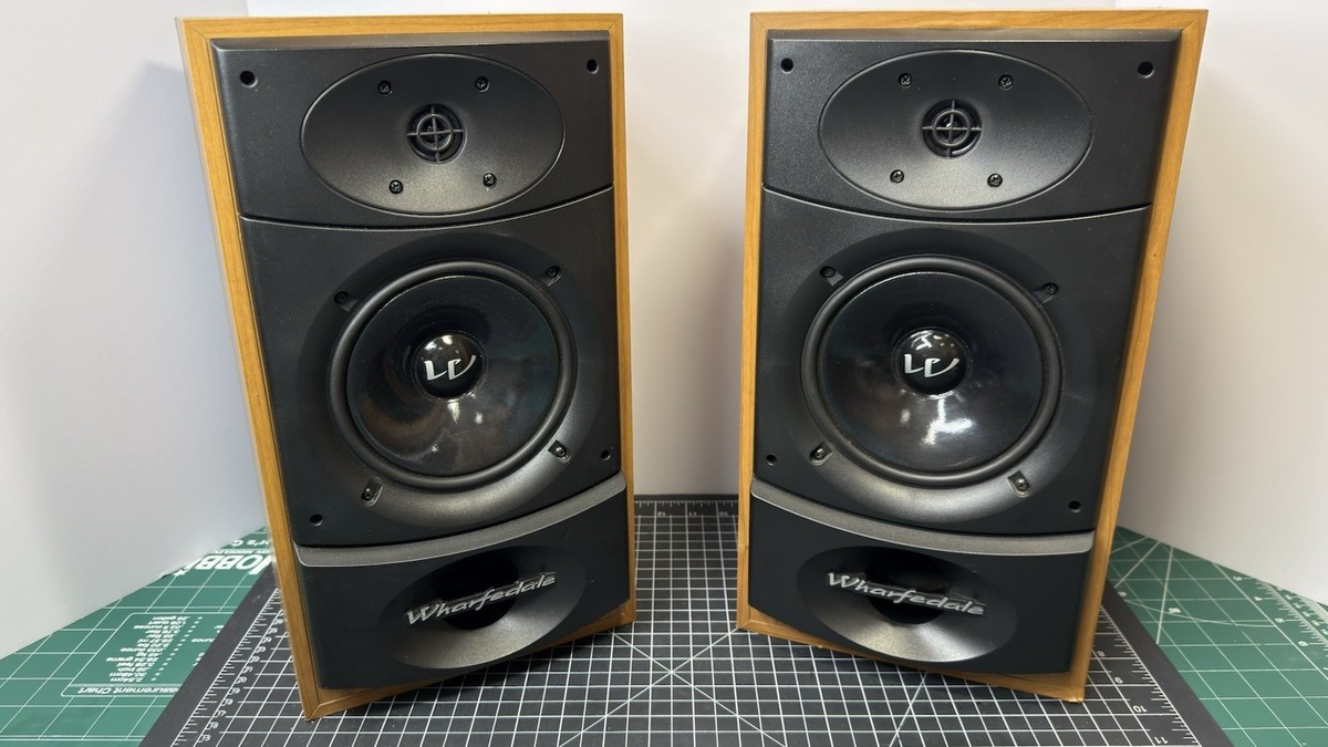 Wharfedale Valdus 200 Special Edition (200SE) 100w 6ohm Bookshelf Speakers  Pair - Main Image
