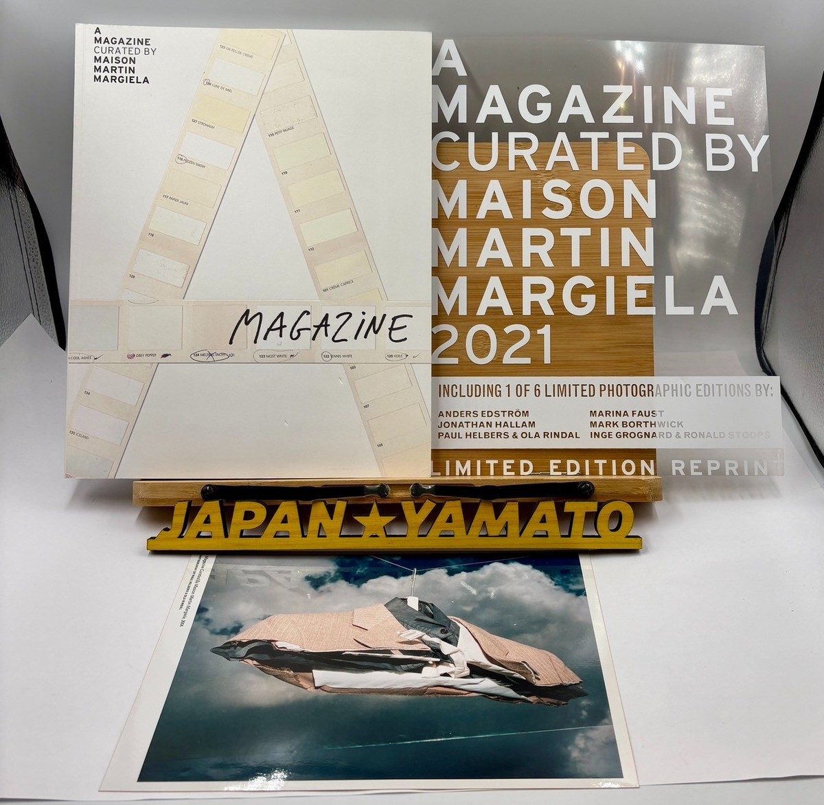 希少　A MAGAZINE CURATED BY MAISON MARGIELA A Magazine Curated By Maison Martin Margiela Limited Reprint