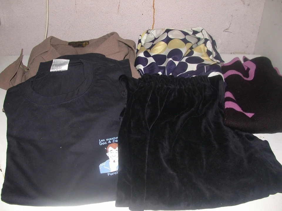 vds lot vetement 42/44 femme - Photo 1/4