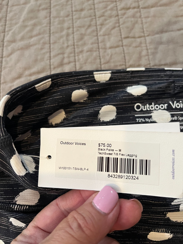 Neu mit Etikett OUTDOOR VOICES sportliche 7/8-Leggings Damen gepunktet TechSweat Größe M - Bild 3 von 5